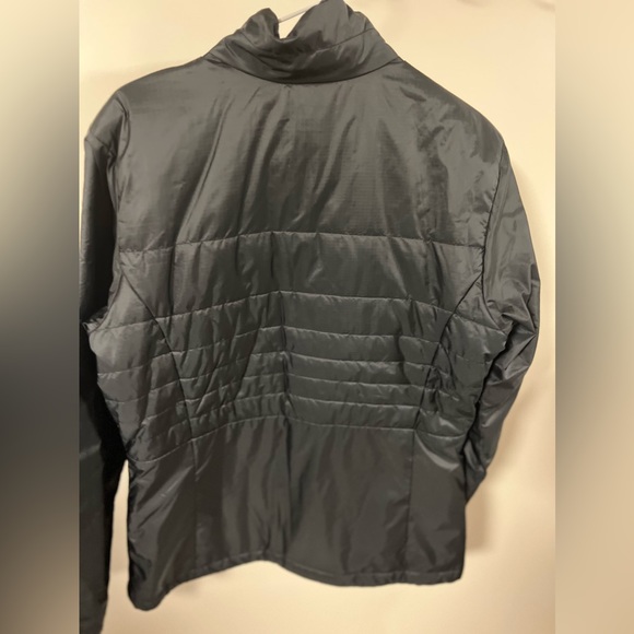 Columbia Women’s waist length NWOT Jacket SZ L - Picture 5 of 7